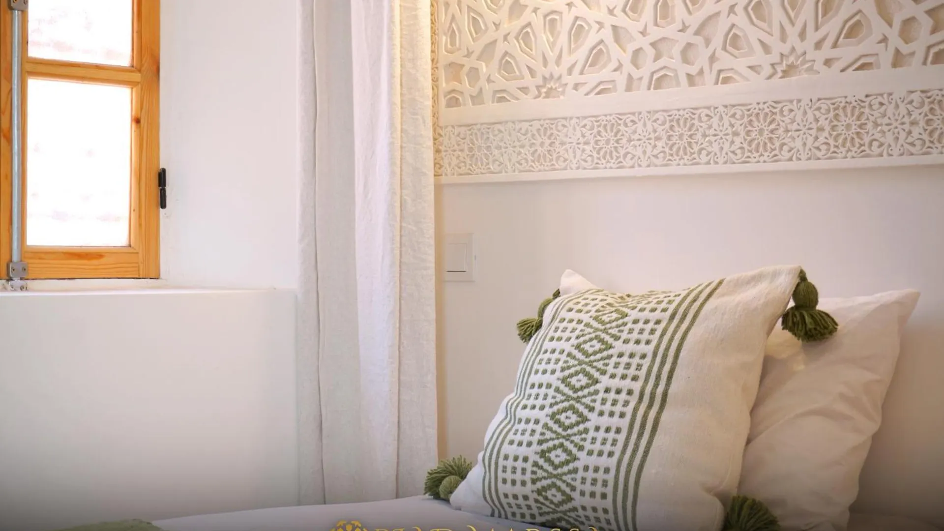 Tatil Evi Riad Marssa, Prive Zen Avec Belle Piscine Dans La Medina Marakeş