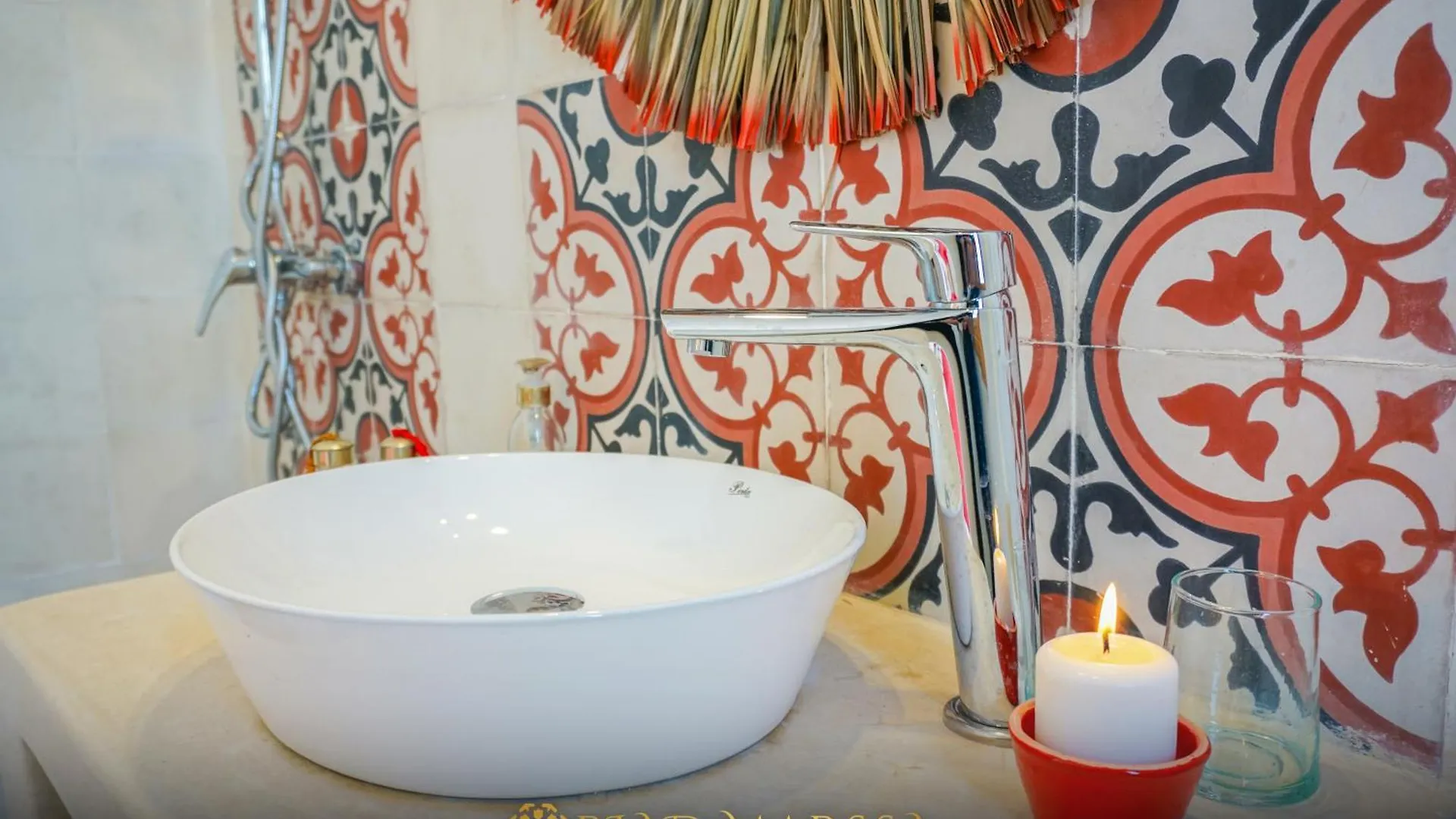Tatil Evi Riad Marssa, Prive Zen Avec Belle Piscine Dans La Medina Marakeş