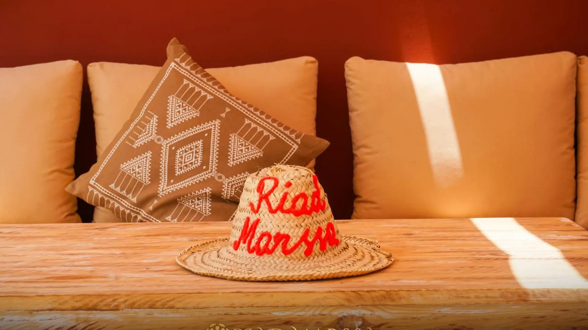 Riad Marssa, Prive Zen Avec Belle Piscine Dans La Medina Marakeş 0*,  Fas